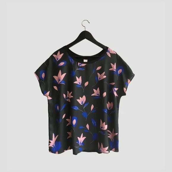 Top/Blouse - Picture 1 of 2